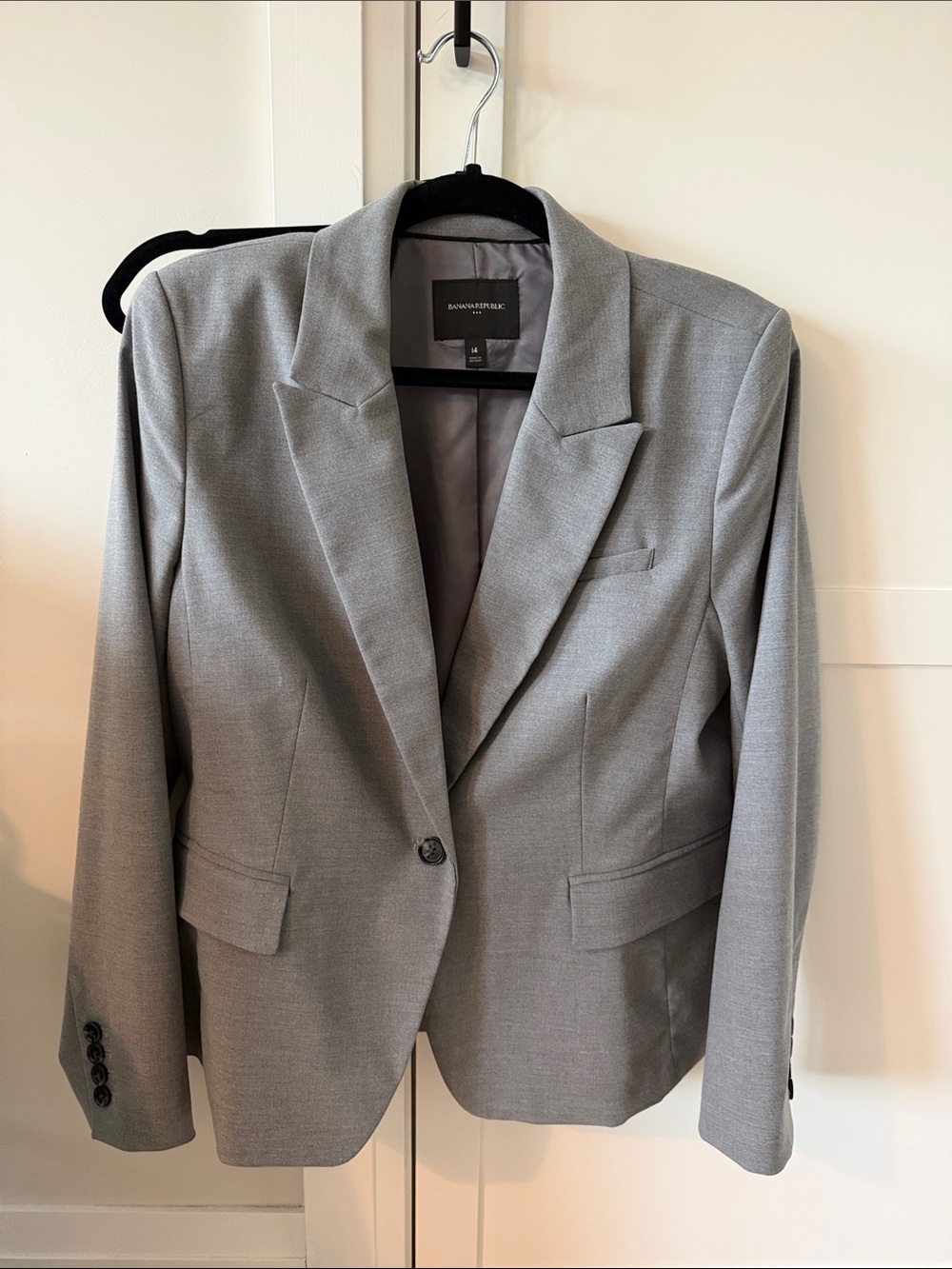 Banana Republic Light Gray Tailored Women's Blazer